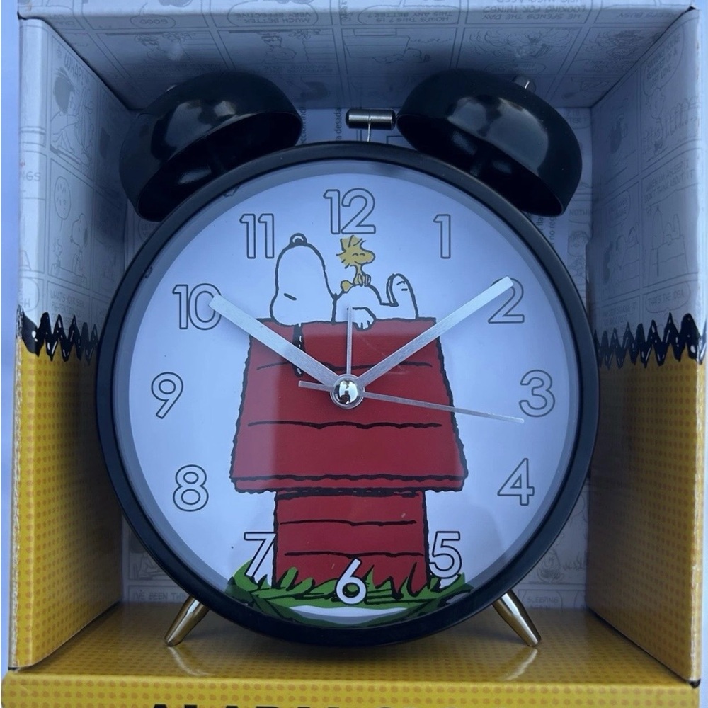 Snoopy Black Alarm Clock